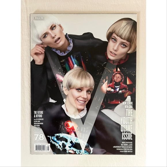 V Magazine - Picture 3 of 5